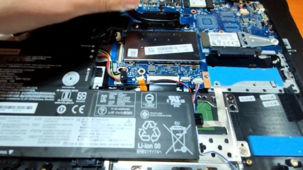 Устанавливаю оперативку и SSD в ноутбук LENOVO IdeaPad S340-15IWL