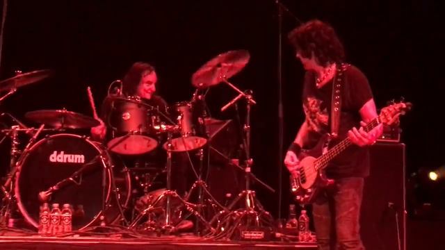 Last in line-We rock смотреть онлайн