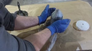 отмываю старый бачек краскопульта за 5 мин,смывкой краски