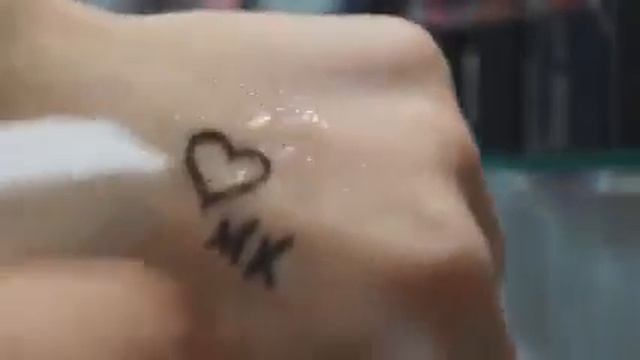 Карандаш для глаз- Мэри Кэй смотреть онлайн