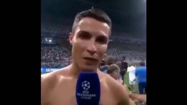 Роналдо и сыыыыы ЧЕЕЕЕЕК!:) смотреть онлайн