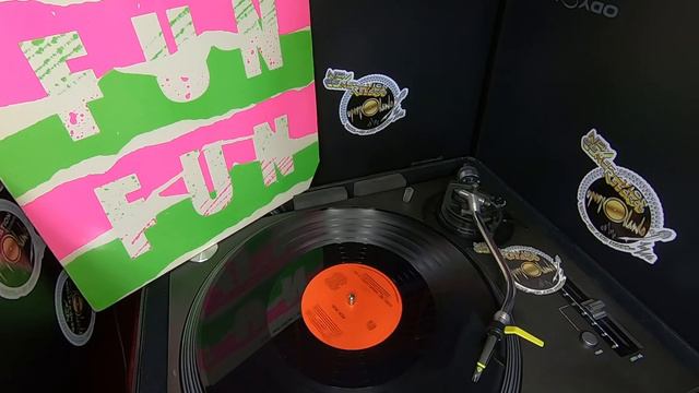 Fun Fun - Give Me Your Love (Italo Disco) смотреть онлайн