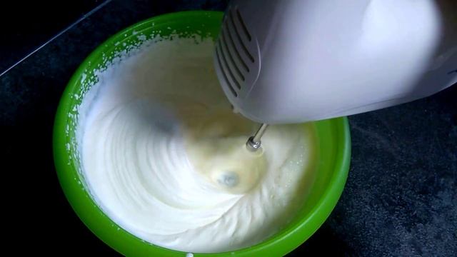 Этот рецепт Крема меня Покорил с первого раза. Крем для торта из Трех продуктов смотреть онлайн