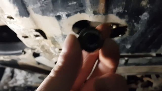 ЛАДА ВЕСТА КАК ПОМЕНЯТЬ МАСЛО В ДВИГАТЕЛЕ ? смотреть онлайн