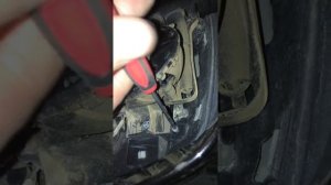 Снять зеркало Mercedes GL350 (часть 1)