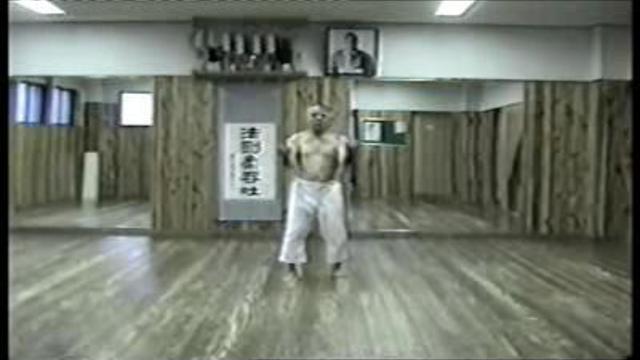 КАРАТЭ "ГОДЗЮ-РЮ" А.МИЯГИ ката САН-ЧИН смотреть онлайн