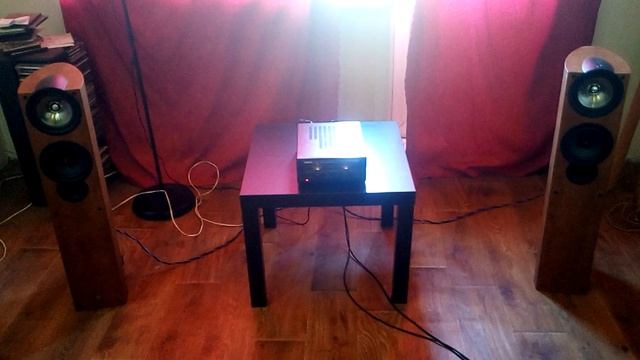 Kef iq5 + Yamaha A100a + Creative X-Fi Titanium HD смотреть онлайн