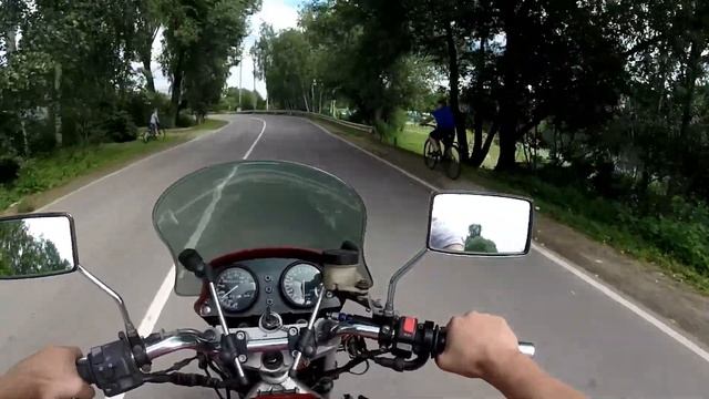 Впервые на спорт байкеYAMAHA YZF600 ВПЕЧАТЛЕНИЯ смотреть онлайн