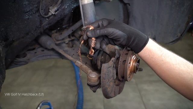 Jak wymienić czujnik ABS w VW GOLF 4 [PORADNIK AUTODOC] смотреть онлайн