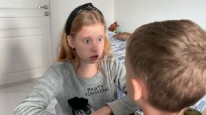 МАМА ПАУЧИХА ДЛИННЫЕ НОГИ против Горки Пожиратель и Сиреноголовых у нас во дворе