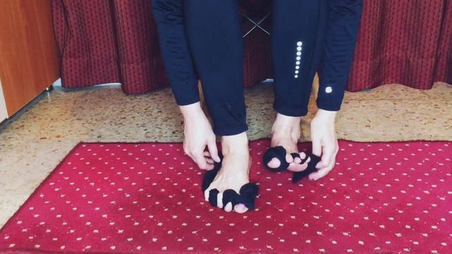 Упражнения,растяжка,массаж для стоп.Профилактика возрастных изменений:плоскостопия,вальгуса.. смотреть онлайн