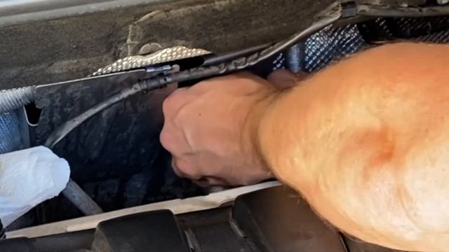 How to Replace Heater Hose Quick Coupling Connect - Audi A3 VW Mk6 Golf GTI смотреть онлайн