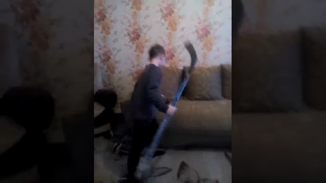 Как правильно бросать шайбу смотреть онлайн