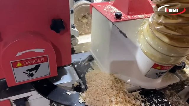 Работа деревообрабатывающего станка QUADRO 521 saw. Четырехсторонний станок Квадро 521 смотреть онлайн