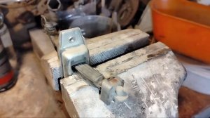 Ремонт ограничителей дверей Toyota Camry 40 .