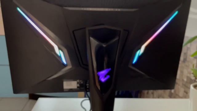 ?Gigabyte 技嘉 AORUS FI32Q 32吋電競螢幕福利機 實拍影片來囉!!? смотреть онлайн