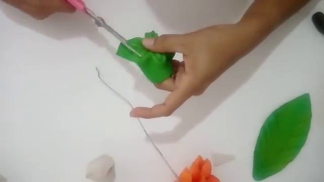DIY- 4 Modelos de Flores em Eva no mesmo Frisador. смотреть онлайн