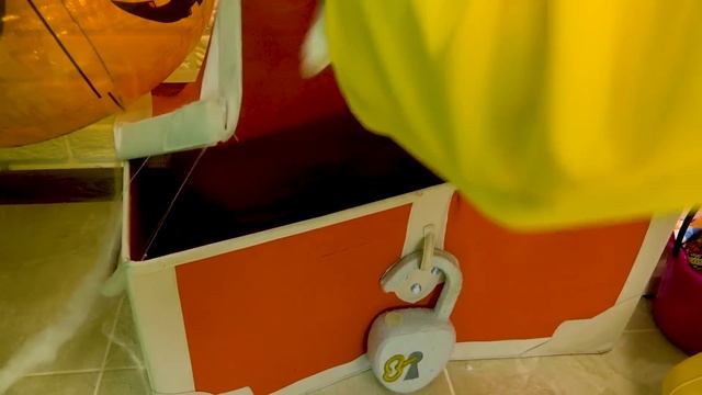 Sasha And Halloween Makeup Contest