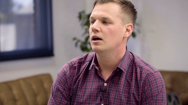 #AtTheBar Episode 11: Tom Sheppard - App Store | SEO | Social Selling смотреть онлайн