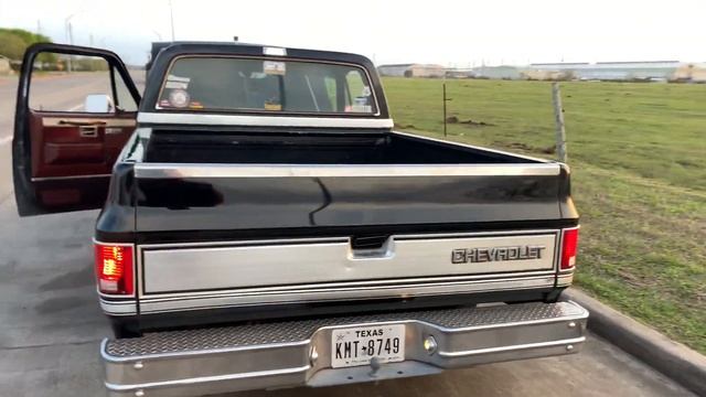 1985 Chevrolet C10 SWB SQUARE BODY смотреть онлайн