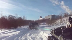 Что лучше всего едет по снегу - колесный вездеход на гусеницах