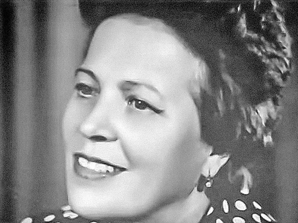 Как простая официантка подмяла под себя весь ресторанный бизнес в Геленджике и за что её расстреляли смотреть онлайн