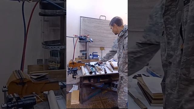 Приспособы для ножеделия.
