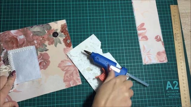 22.Шьём первый блок для текстильной папки-органайзера./Часть 1/карман на молнии! смотреть онлайн