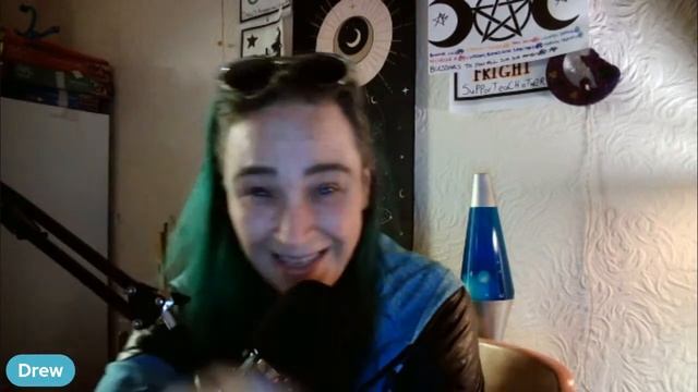 Divination Let's choose a tool #tarot #oracle #pendulum #dice #ruins смотреть онлайн