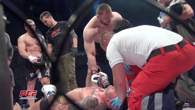PCF 12 Adam WISNIEWSKI vs. Tomáš VAŠÍČEK смотреть онлайн