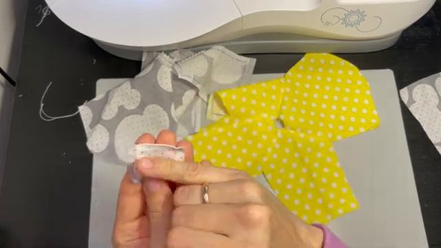 Куртка для куклы | строим выкройку | Jacket for a doll смотреть онлайн