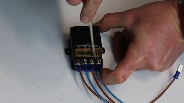 Hidden remote switch how-to - Wet-dry vacuum cleaner SUPER EASY mod - DIY // MakeON смотреть онлайн