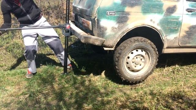 HI-JECK Реечный домкрат Matrix.