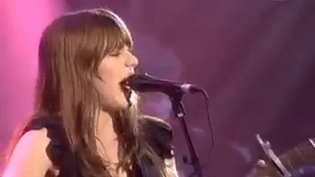 Jenny Lewis exposes fine figure! смотреть онлайн