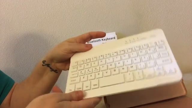 iPad Mini 4 Bluetooth Keyboard Case By Coo смотреть онлайн