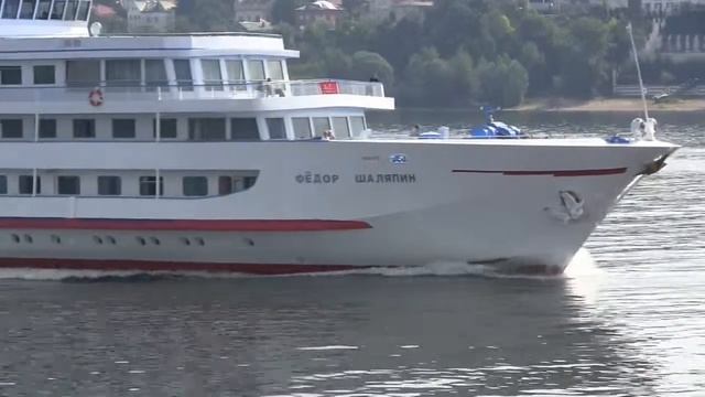 теплоход Шаляпин смотреть онлайн