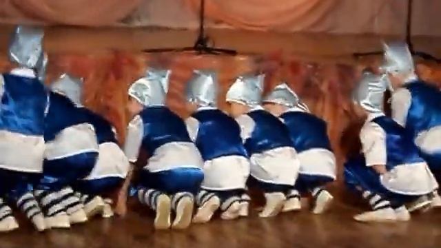 Танец "Мишки Гамми" смотреть онлайн