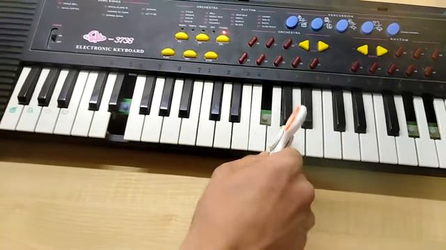 Играю мелодию Катюша на синтезаторе с помощью спинера смотреть онлайн