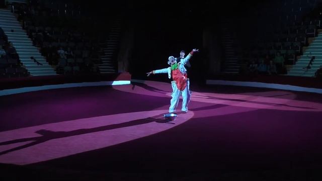 Клоун Чорненький / Выход смотреть онлайн