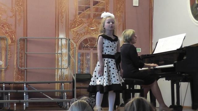 Муз.Ю.Чичков, сл.К.Ибряев. "Самая счастливая" смотреть онлайн