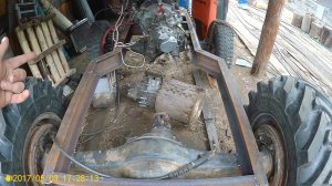 Влог. Про кур, про раму, пробный пуск двигателя от трактора