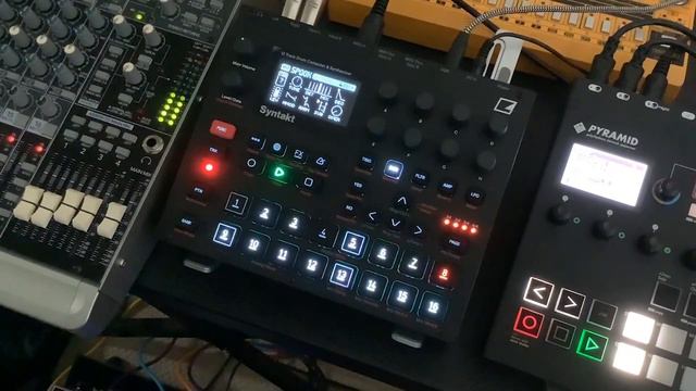 DAWless Jam - Squarp Pyramid, Elektron Syntakt, Korg MS20 mini смотреть онлайн
