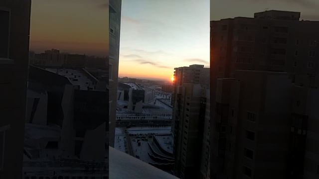 Amanecer en Kazajstan. Восход Солнца в Казахстане. смотреть онлайн