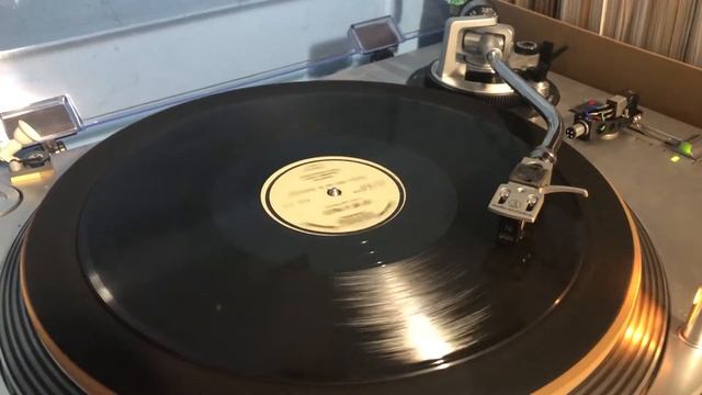 Grandpa Jones & his Grandchildren “fix me a pallet” 78!! смотреть онлайн