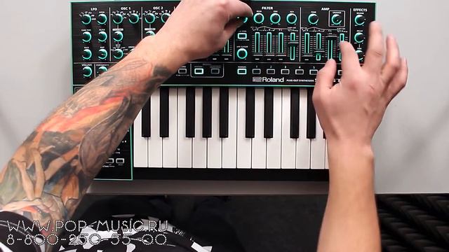 Синтезатор ROLAND SYSTEM 1 смотреть онлайн
