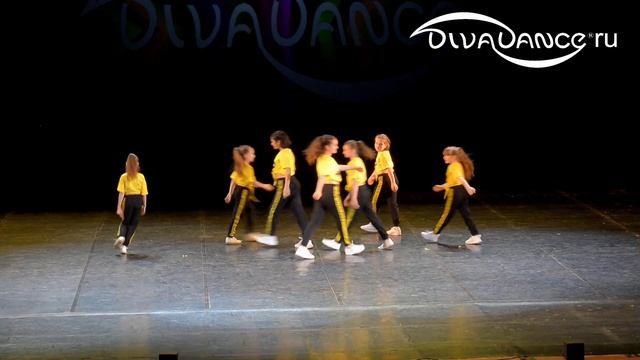Not shy DanceMix танцует детская групп танцевальной студии Divadance Выборгский район СПб смотреть онлайн