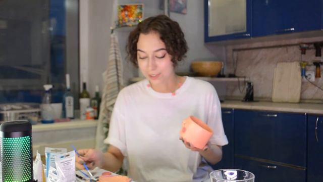 Час раскрашиваю голову и рассказываю, что у меня нового | про работу, гвозди, творчество смотреть онлайн