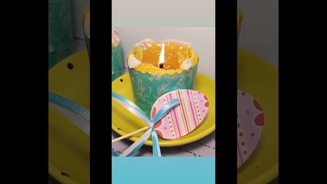 Смотри как горит свеча-КУЛИЧ из натуральной вощины #воскипламя #свечисвоимируками #свечикпасхе смотреть онлайн