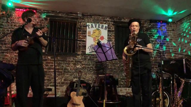 Everbody's Talking (Harry Nilsson) BARITONE SAX SOLO смотреть онлайн