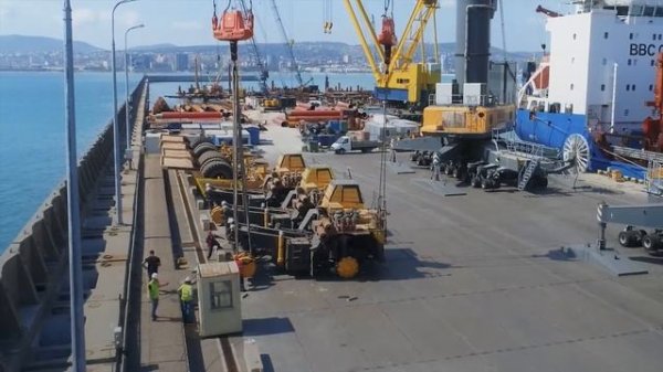 Перевозка карьерных самосвалов KOMATSU HD785−7 из Чили в Казахстан